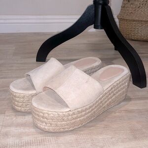 Platform sandals